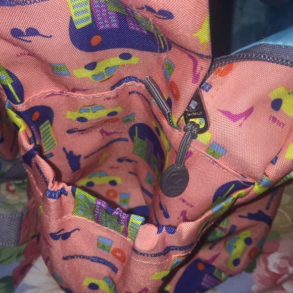 Cute designed backpack! - Picture 3 of 5